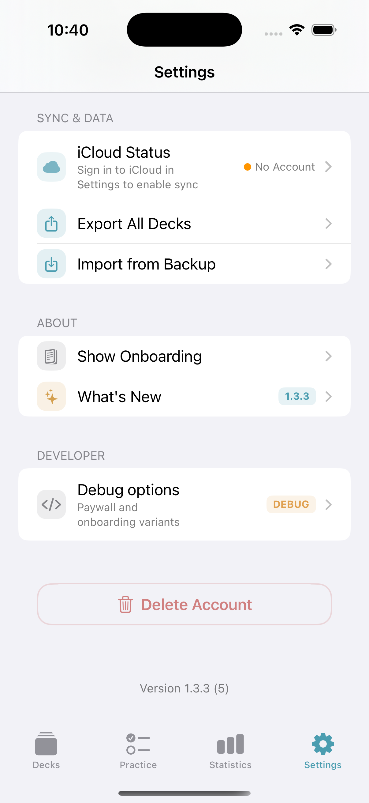 Memor More 1.3.3 data settings showing iCloud status, export, import and the app version