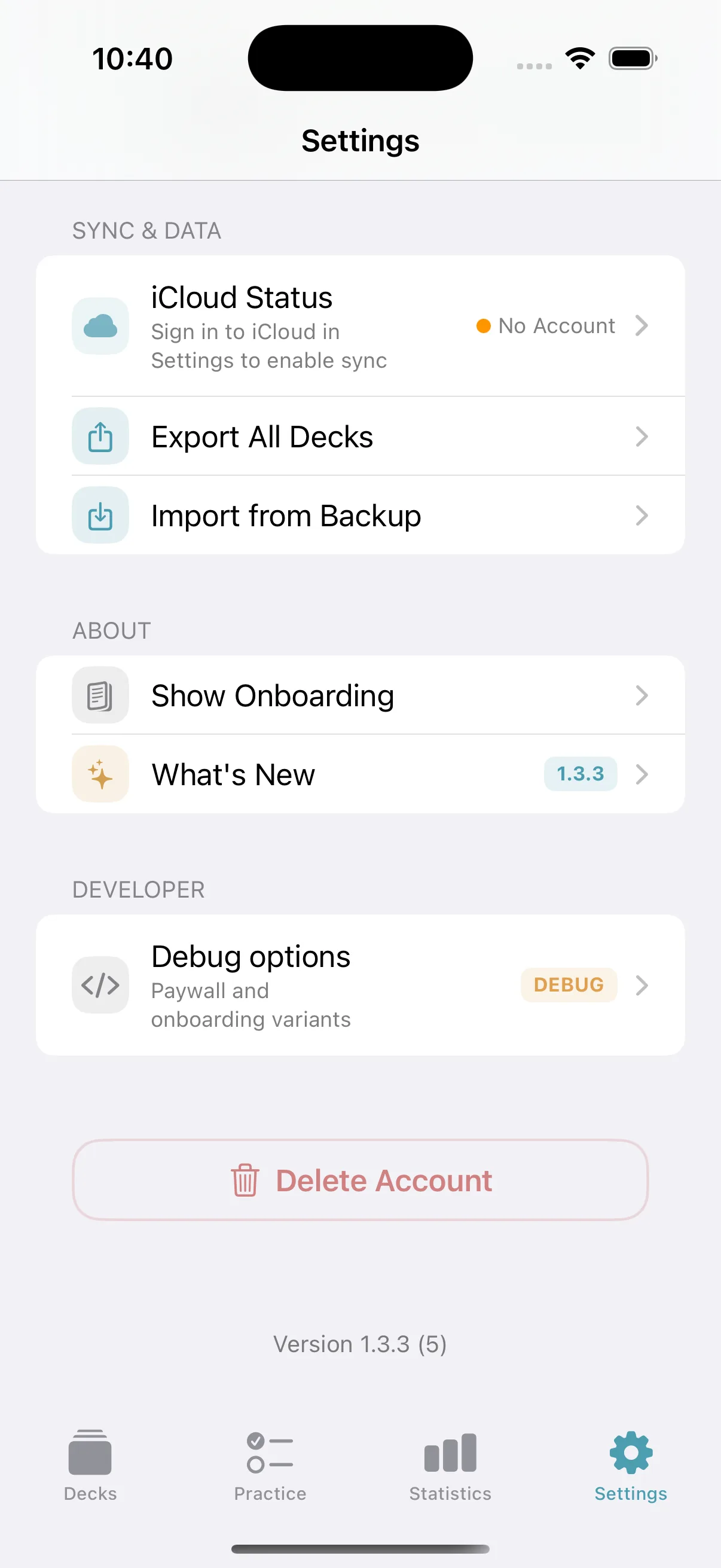 Memor More 1.3.3 data settings showing iCloud status, export, import and the app version